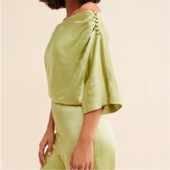 Elliatt Amari Satin Off The Shoulder Jumpsuit Size XS In Black - Picture 3 of 16